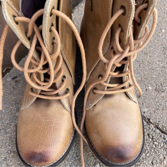 MIA Women’s Brown Tan Leather Lace Up Moto Combat Boots Size 6 - Picture 4 of 14